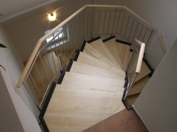 Innentreppe gewendelt-006